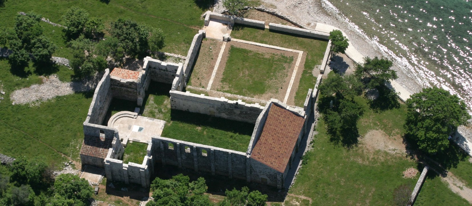 Omisalj castle (Krk Tourist Office)